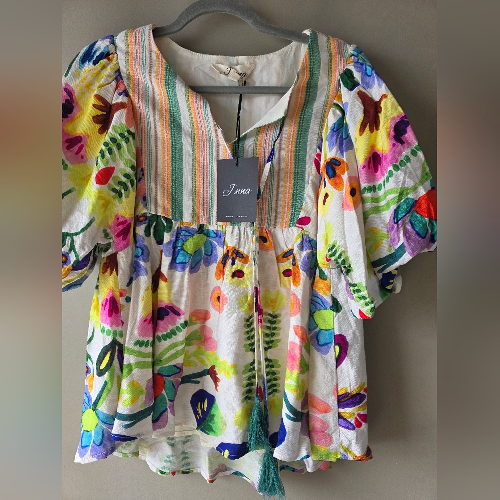 Irua Multicolor Floral Puff-Sleeve Tunic Top - White Base